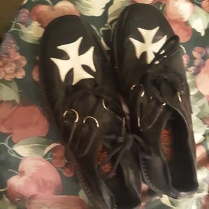 Hot topic moon shoes
